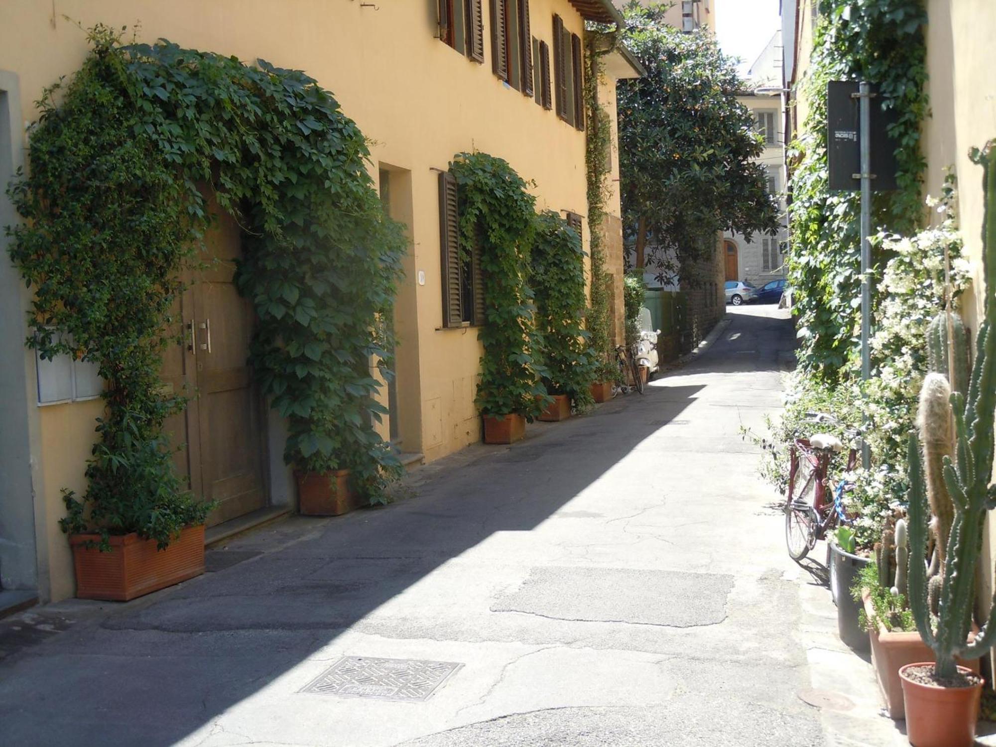 La Casa Di Emilia Lägenhet Florens Exteriör bild